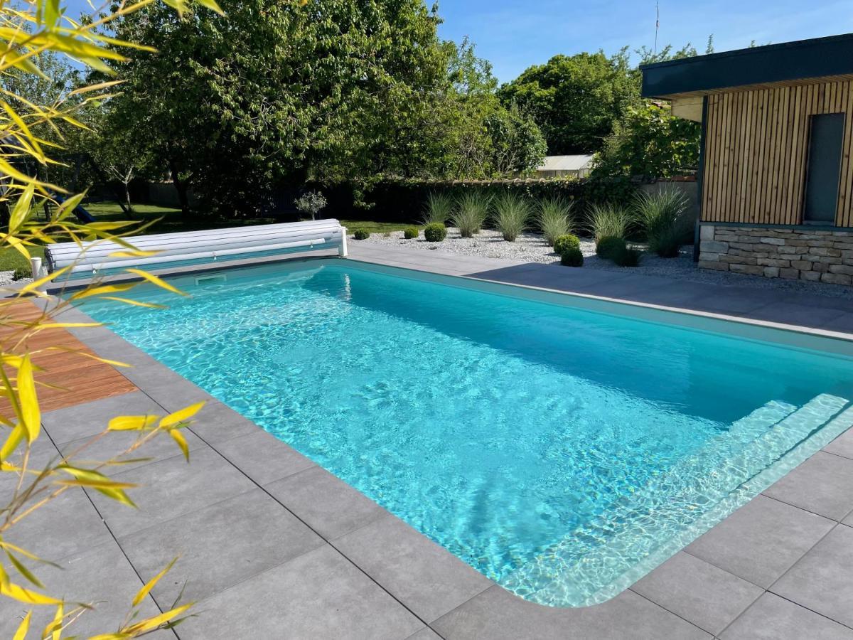 Appart-Hotel N 3 Avec Terrasse, Piscine, Petit-Dejeuner Et Parking Prive Chouzelot Exteriér fotografie