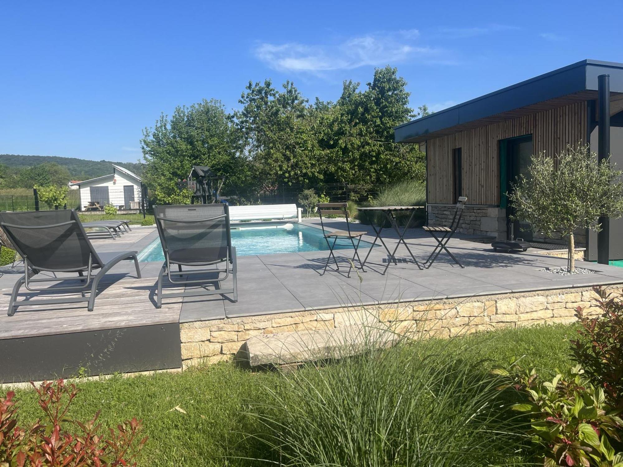 Appart-Hotel N 3 Avec Terrasse, Piscine, Petit-Dejeuner Et Parking Prive Chouzelot Exteriér fotografie