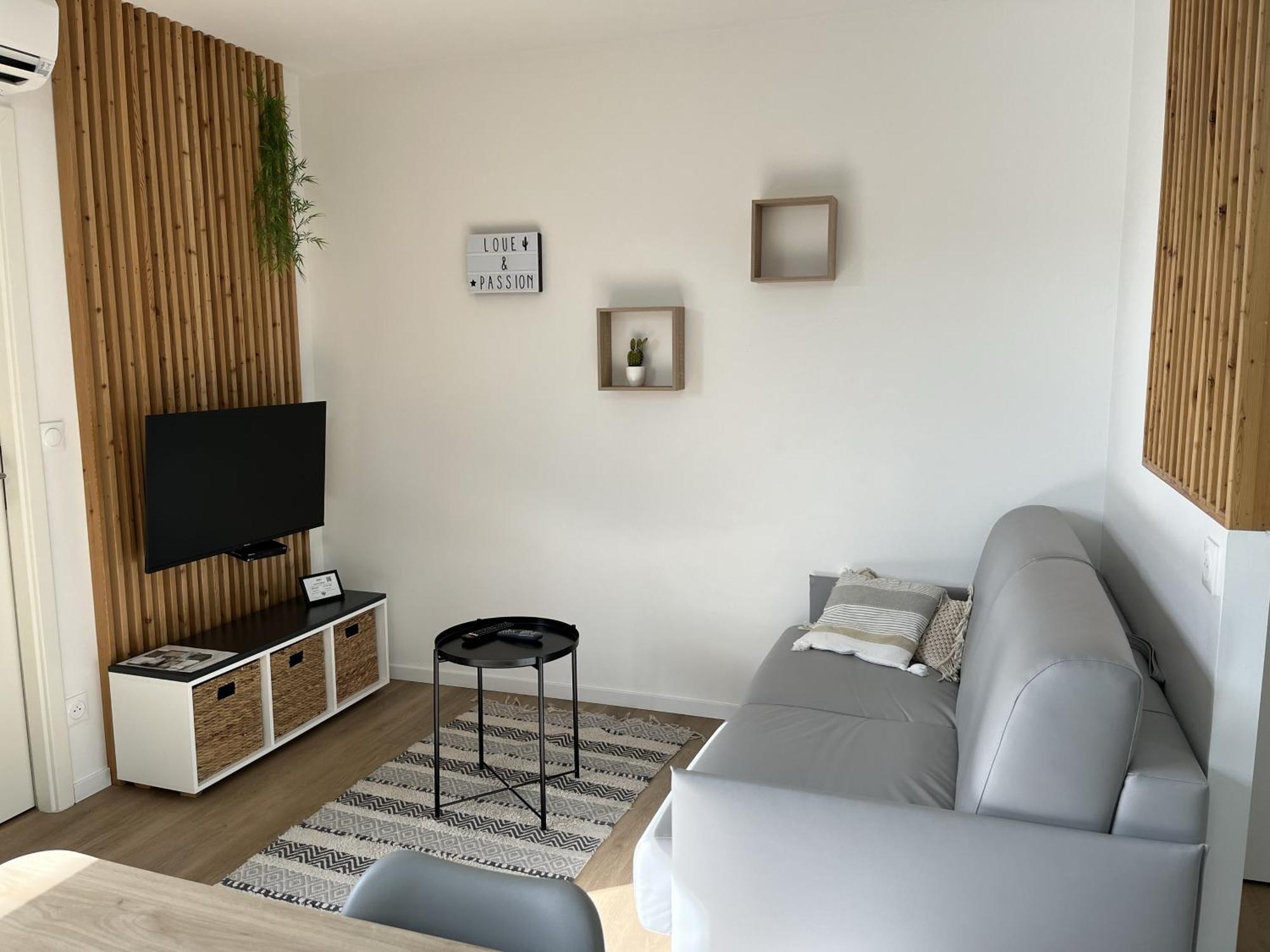 Appart-Hotel N 3 Avec Terrasse, Piscine, Petit-Dejeuner Et Parking Prive Chouzelot Exteriér fotografie